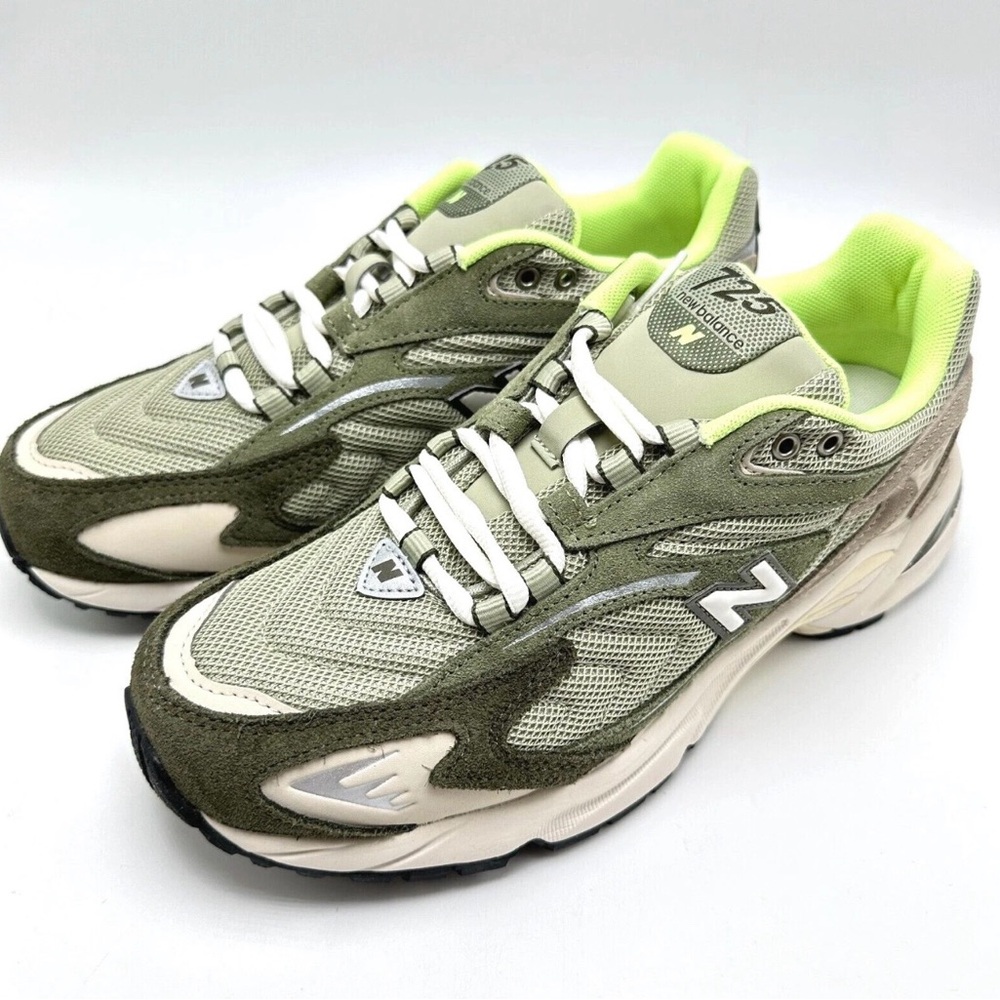 New Balance 725